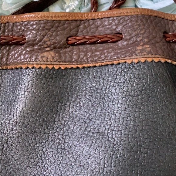 Authentic Dooney & Bourke Vintage crossbody purse - Picture 4 of 6